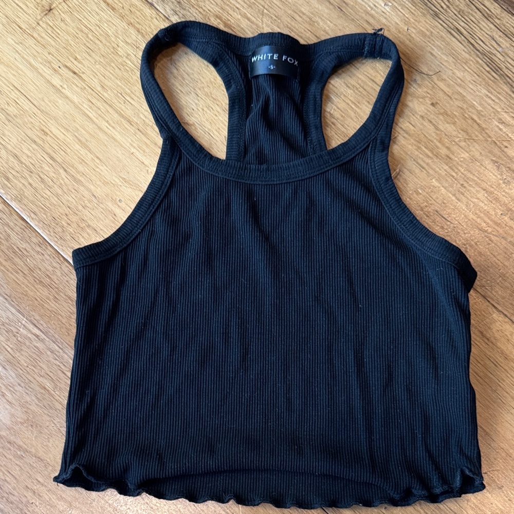 White Fox Boutique Black Tank Top - Picture 1 of 4